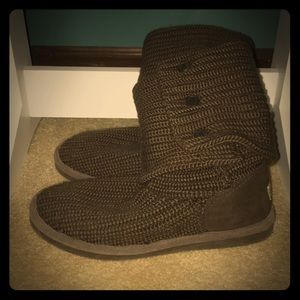 Knitted boots